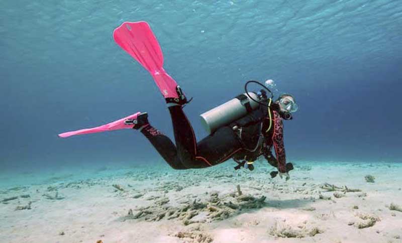 A diver in the shallows on Bonaire