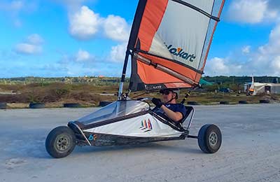 Dave Lussier, a Wolrd Speed Record Holder in landsailing, visits Bonaire.