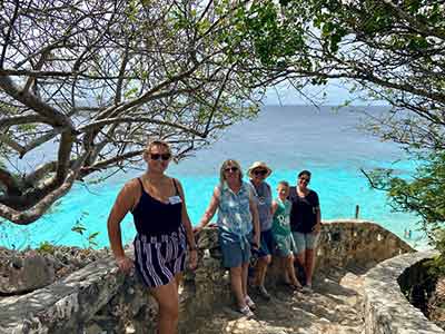 Michelle and the Tour Group at 1000 steps